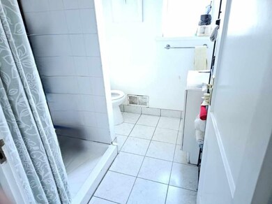 811 8th St, Secaucus, NJ 07094 - photo 6