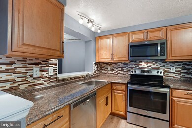 552 Cascade Way, Frederick, MD 21703 - photo 6