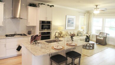 Grande%20Pointe%20Model%20-%20Kitchen-Li
