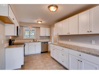 725 NE 19th St, Gresham, OR 97030 - photo 6