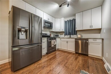 10805 W 57th Terrace, Shawnee, KS 66203 - photo 5