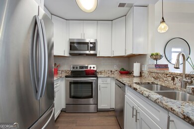 Park Central unit 1506, Atlanta, GA 30309 - photo 5