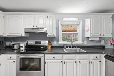 323 Pitman Rd, Center Barnstead, NH 03225 - photo 6