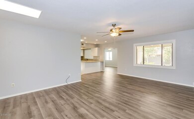 16266 N 29th Dr-large-005-11-Main Living