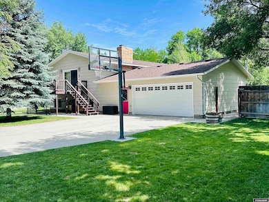 1542 Cloud Peak Dr, Worland, WY 82401 - photo 3