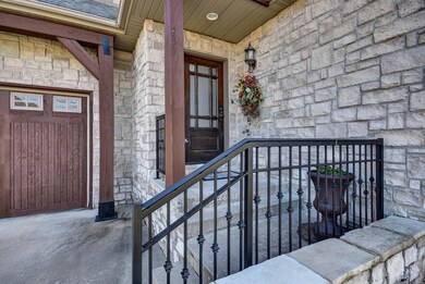 851 E. Grafton Dr-3