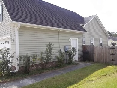 Right Side Walkway to Back