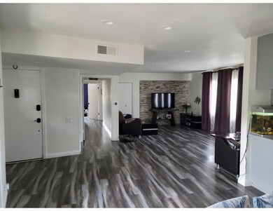 6130 Coldwater Canyon Ave unit 13, North Hollywood, CA 91606 - photo 4