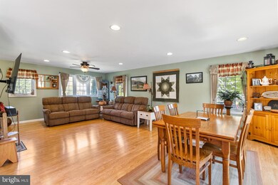 37 Chestnut St, Pennsville, NJ 08070 - photo 6