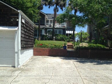 1711 BEACH
