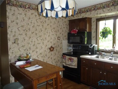 1458 Middleton Pike, Luckey, OH 43443 - photo 4