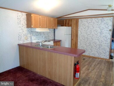 585 Egypt Rd, Kearneysville, WV 25430 - photo 6