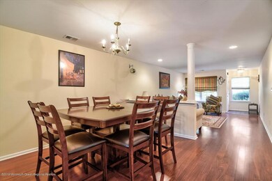 06-Dining Room