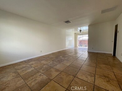 17135 Roscoe Blvd unit 4, Northridge, CA 91325 - photo 4