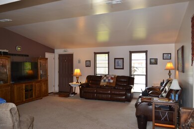 7112 Blache Ct, Jacksonville, FL 32210 - photo 5