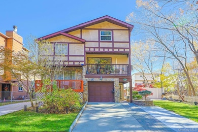 197 Park Dr N, Staten Island, NY 10314 - photo 2