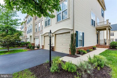 9244 Cascade Falls Dr, Bristow, VA 20136 - photo 4