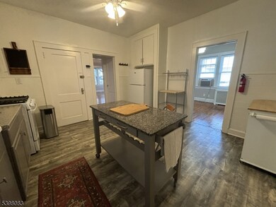 18 Laura Ave unit 1, Nutley, NJ 07110 - photo 7