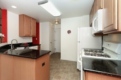 732 Pointe Dr unit 72, Crystal Lake, IL 60014 - photo 6