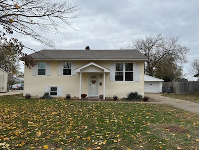 443 Western Pkwy, Seymour, IN 47274 - photo 2