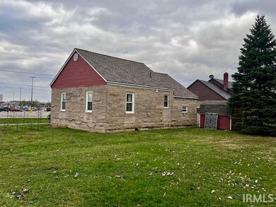 917 W Votaw St, Portland, IN 47371 - photo 4