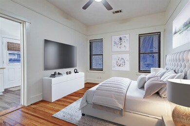 936 Columbia St, Houston, TX 77008 - photo 4