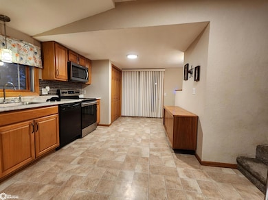 203 W Depot St, Corydon, IA 50060 - photo 4