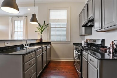 930 Melpomene St unit A, New Orleans, LA 70130 - photo 5