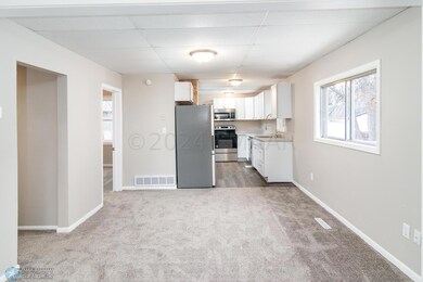 1017 14th St S, Fargo, ND 58103 - photo 4