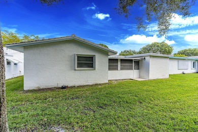 1141 NW 90th Way, Plantation, FL 33322 - photo 6