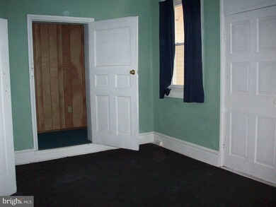 414 S Main St, Chambersburg, PA 17201 - photo 6