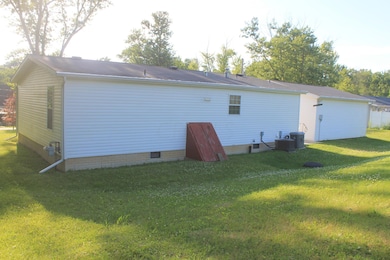 475 Newark Ave, Thornville, OH 43076 - photo 3