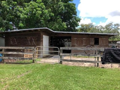 6330 SW 188th Ave, Southwest Ranches, FL 33332 - photo 5