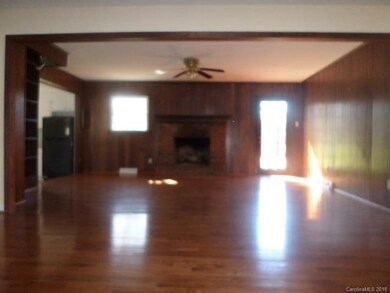 208 Brookmeade Dr, Statesville, NC 28625 - photo 5