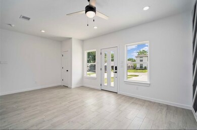 7114 Saint Augustine St unit A, Houston, TX 77021 - photo 3