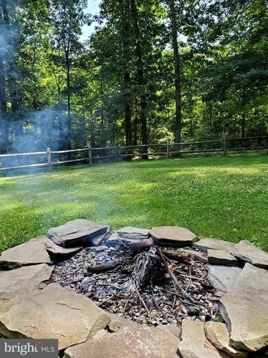 904 Forest Rd, Chambersburg, PA 17202 - photo 5