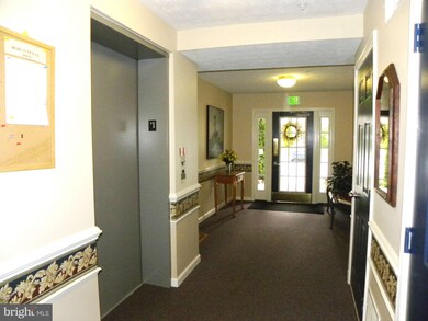 19 Brook Farm Ct unit H, Perry Hall, MD 21128 - photo 5