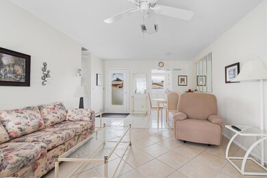2832 Crosley Dr W unit E, West Palm Beach, FL 33415 - photo 4