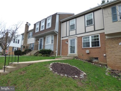 17801 Lochness Cir, Olney, MD 20832 - photo 2