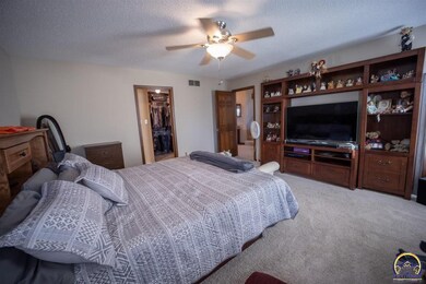 6103 SW 43rd Terrace, Topeka, KS 66610 - photo 6