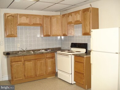 536 S 6th St, Reading, PA 19602 - photo 7