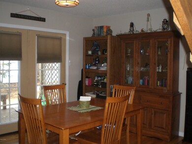 Kitchen dining area