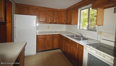 131 Floyd Dr, Kunkletown, PA 18058 - photo 4