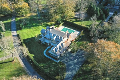 10 Ocean Lawn Ln, Newport, RI 02840 - photo 2