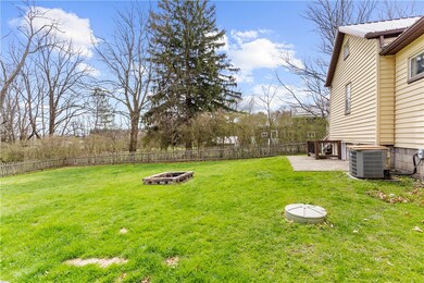 413 S Shenango St, Mercer, PA 16137 - photo 2