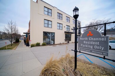 86 Washington St unit 240, Manistee, MI 49660 - photo 3