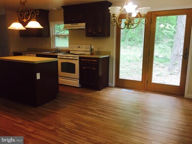 3150 Chestnut Hill Rd, Pottstown, PA 19465 - photo 4