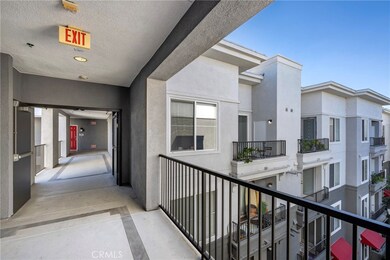 Stadium Lofts unit 4042, Anaheim, CA 92805 - photo 3