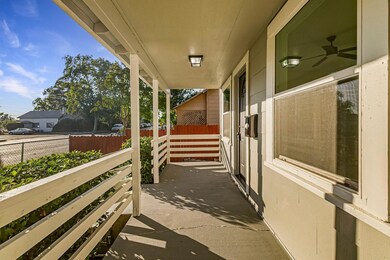 1048 Franklin St - 006 Photos