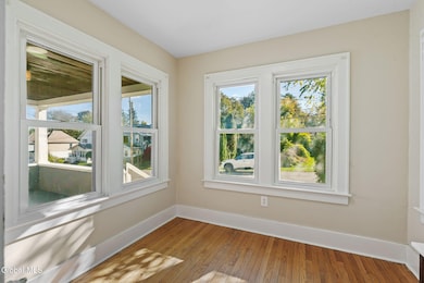 9 Commerce St, Schenectady, NY 12302 - photo 7